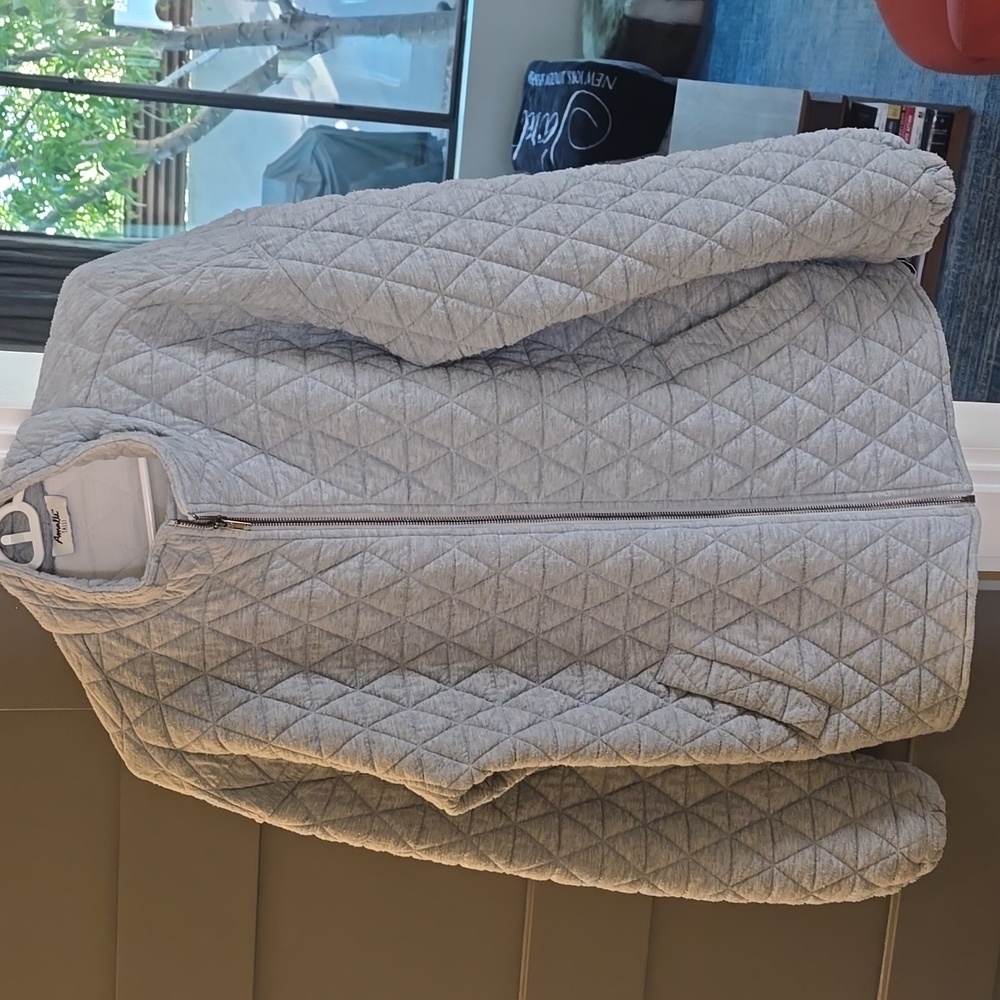 Medium TALL Amalli Talli Gray Quilted Jacket